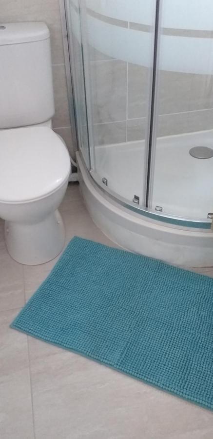 Seduisant Studio Avec Cour Privative La Crau Dış mekan fotoğraf